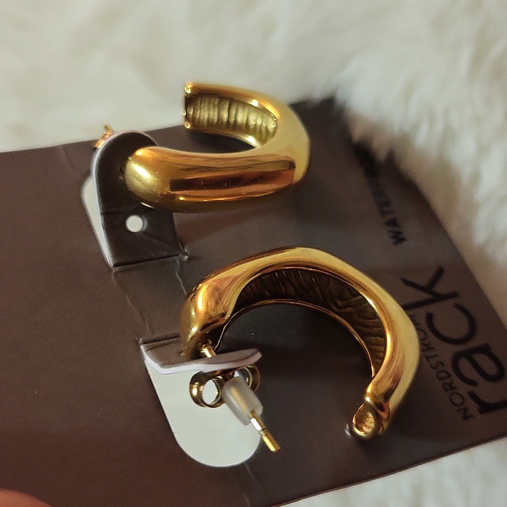 Waterproof earrings - Picture 3 of 5